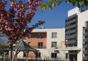 Photo Residence Camille Desmoulins, maison de retraite priv&eacute;e associative ARPAVIE, Ehpad à Juvisy-Sur-Orge 91