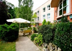 Photo La Maison Du Cedre Bleu, maison de retraite priv&eacute;e associative ADEF RESIDENCES, Ehpad à St Pierre Du Perray 91