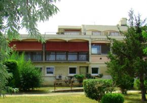 Photo Entraide - Residence Griffeuille, maison de retraite priv&eacute;e associative ENTRAIDE, Ehpad à Arles 13