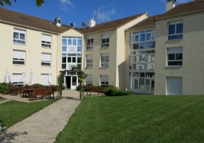 Photo Residence Les Jardins Du Lac, maison de retraite priv&eacute;e EMEIS, Ehpad à Bretigny Sur Orge 91