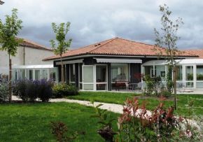Photo Ehpad Raby-Barboteau, maison de retraite priv&eacute;e, Ehpad à Segonzac 16