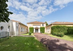 Photo RESIDENCE LES CHARMILLES, Ehpad, maison de retraite &agrave; ROUMAZIERES LOUBERT 16