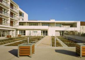 Photo Residence Pierre Laroque, maison de retraite priv&eacute;e associative, Ehpad à Dijon 21