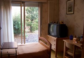 Photo Maison De Retraite Le Vert Buisson, maison de retraite Publique, Ehpad à Crecy Sur Serre 02