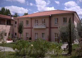 Photo Maison De Famille La Cerisaie, maison de retraite priv&eacute;e MAISONS DE FAMILLE, Ehpad à Castelmaurou 31