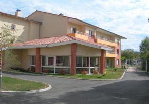 Photo Maison De Retraite L'Hermitage, maison de retraite priv&eacute;e, Ehpad à Montrejeau 31