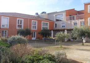 Photo Ehpad La Maison Ensoleillee, maison de retraite priv&eacute;e, Ehpad à Abeilhan 34