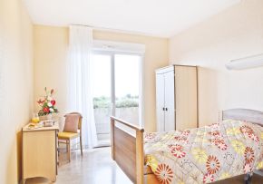 Photo Residences Les Feuillantines, maison de retraite priv&eacute;e, Ehpad à Beziers 34