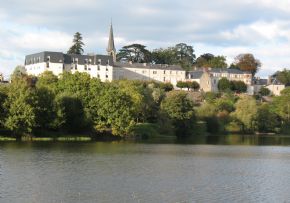 Photo Ehpad Louise De La Valliere, maison de retraite Publique, Ehpad à Chateau La Valliere 37