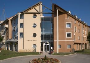 Photo RESIDENCE DU PARC DES SALINES, Ehpad, maison de retraite &agrave; LONS LE SAUNIER 39