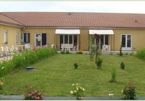Photo MAISON DE RETRAITE LES THUYAS, Ehpa, maison de retraite &agrave; MIZERIEUX 42