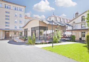 Photo Residence Saint Dominique, maison de retraite priv&eacute;e, Ehpad à Vals Pres Le Puy 43
