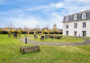 Maison de retraite KORIAN REFLET DE LOIRE &agrave 45380 LA CHAPELLE ST MESMIN