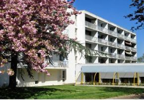 Photo Residence La Girardiere, R&eacute;sidence autonomie, Foyer logements à Cholet 49