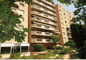 Photo LES HESPERIDES LYON BROTTEAUX, r&eacute;sidence services, maison de retraite &agrave; LYON 69