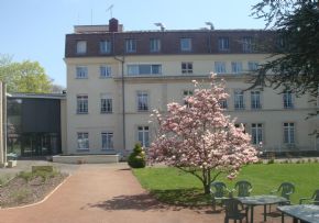 Photo Maison De Retraite Notre Dame Des Cedres, maison de retraite priv&eacute;e associative, Ehpad à Montagney 70
