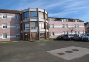 Photo Residence Catherine De Courtoux, maison de retraite Publique, Ehpad à La Chartre Sur Le Loir 72