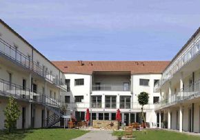 Photo Ehpad La Rose Des Vents, maison de retraite priv&eacute;e UNIVI, Ehpad à Ruaudin 72