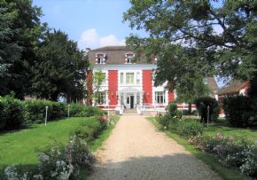 Photo Maison De Retraite La Jouvence Castel Ehpad, maison de retraite priv&eacute;e, Ehpad à Flavy Le Martel 02