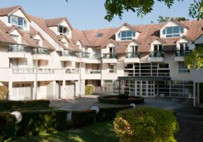 Photo Residence Medicis - Groupe Domusvi, maison de retraite priv&eacute;e DOMUSVI, Ehpad à Montfort L Amaury 78