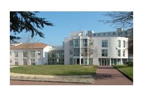 Photo RESIDENCE LES BERGERONETTES, foyer logements, r&eacute;sidence autonomie, maison de retraite &agrave; PARTHENAY 79