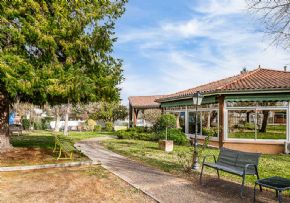 Maison de retraite KORIAN LES BLES D'OR &agrave 81150 CASTELNAU DE LEVIS
