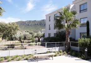 Photo Les Jardins Du Revest, maison de retraite priv&eacute;e, Ehpad à Le Revest Les Eaux 83