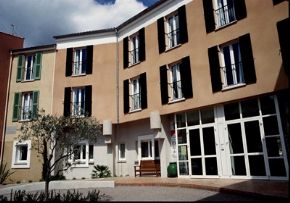 Photo Residence Le Pre De La Roque, maison de retraite priv&eacute;e associative, Ehpad à Figanieres 83