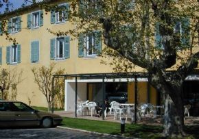 Photo Residence Les Platanes, maison de retraite priv&eacute;e associative, Ehpad à St Tropez 83