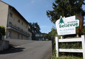 Photo RESIDENCE BELLEVUE, Ehpad, maison de retraite &agrave; LUSSAC LES CHATEAUX 86