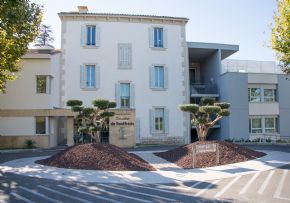 Photo Residence Domaine De Fontfrede- Les 13 Soleils, maison de retraite priv&eacute;e OMERIS, Ehpad à Marseille 13