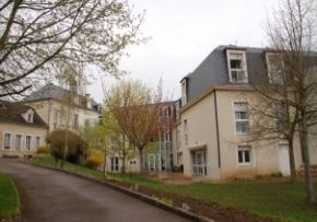 Photo Maison De Retraite De Courson, maison de retraite Publique, Ehpad à Courson Les Carrieres 89