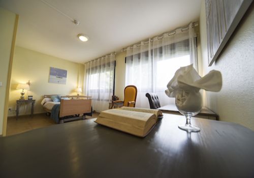 Photo REPOTEL GENNEVILLIERS, Ehpad, maison de retraite &agrave; GENNEVILLIERS 92