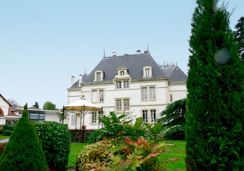 Photo EHPAD CHATEAU DE VERNANGE, Ehpad, maison de retraite &agrave; ST ANDRE DE CORCY 01