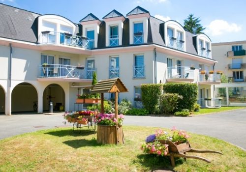 Photo LE PARC SAINT CHARLES - RESIDENCE SERVICES, r&eacute;sidence services, maison de retraite &agrave; CHARTRES 28