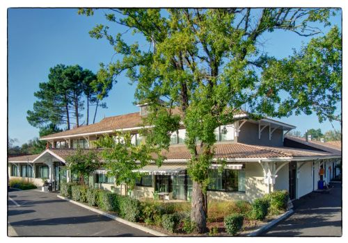Photo RESIDENCE LA VILLA DES PINS, Ehpad, maison de retraite &agrave; ANDERNOS LES BAINS 33