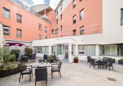 Photo KORIAN VILLA D'ALBON, Ehpad, maison de retraite &agrave; ROANNE 42