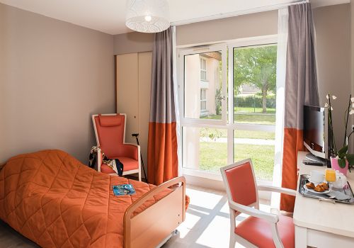Photo KORIAN LES ROSES, Ehpad, maison de retraite &agrave; PONTAULT COMBAULT 77