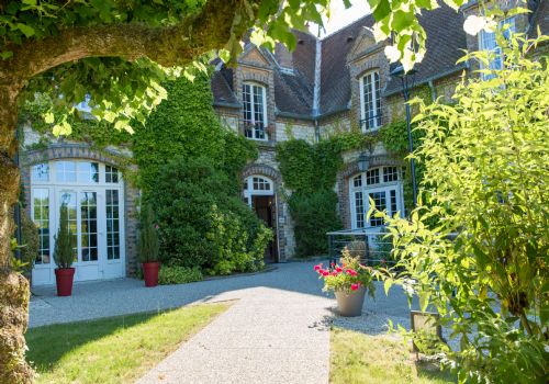 Photo LE CHATEAU DE VILLENIARD, Ehpad, maison de retraite &agrave; VAUX SUR LUNAIN 77