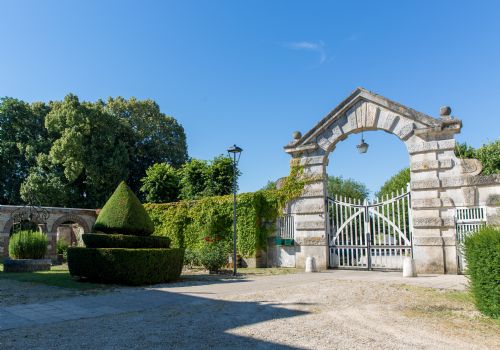 Photo LE CHATEAU DE VILLENIARD, Ehpad, maison de retraite &agrave; VAUX SUR LUNAIN 77