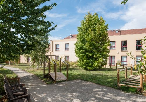 Photo KORIAN LA MAGDELEINE, Ehpad, maison de retraite &agrave; VARREDDES 77
