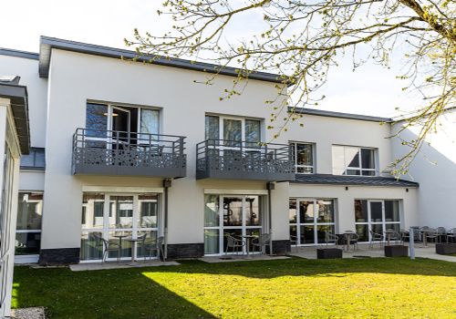 Photo REPOTEL VOISINS LE BRETONNEUX, Ehpad, maison de retraite &agrave; VOISINS LE BRETONNEUX 78