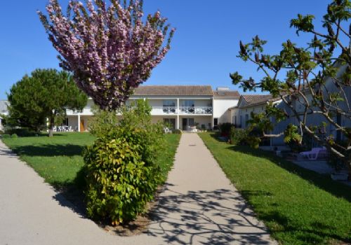 Photo LES JARDINS DE JEANNE, r&eacute;sidence services, maison de retraite &agrave; VOUILLE 79
