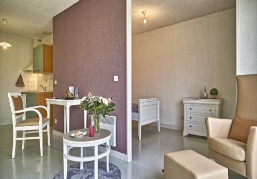 Photo LES JARDINS DE JEANNE, r&eacute;sidence services, maison de retraite &agrave; VOUILLE 79